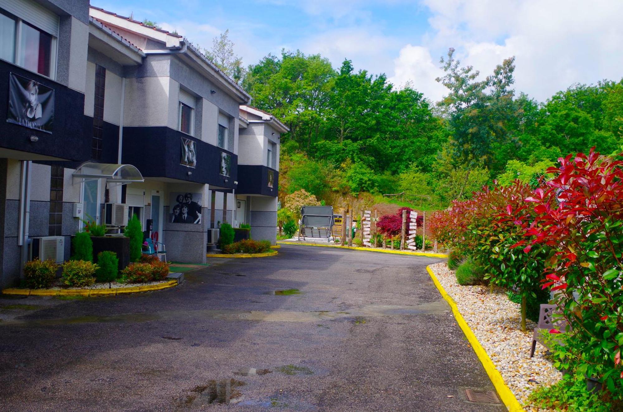 Hotel Apartamentos Rock Star Taboadela Esterno foto